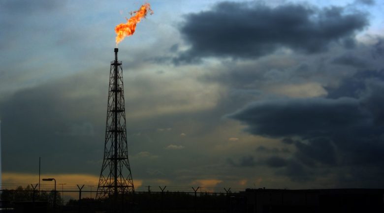 Gas-flare_dreamstime_l_16581821-780x433 Gas-flare_dreamstime_l_16581821-780x433